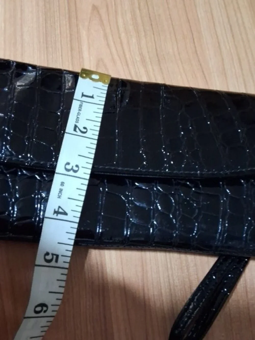 no brand black crocodile